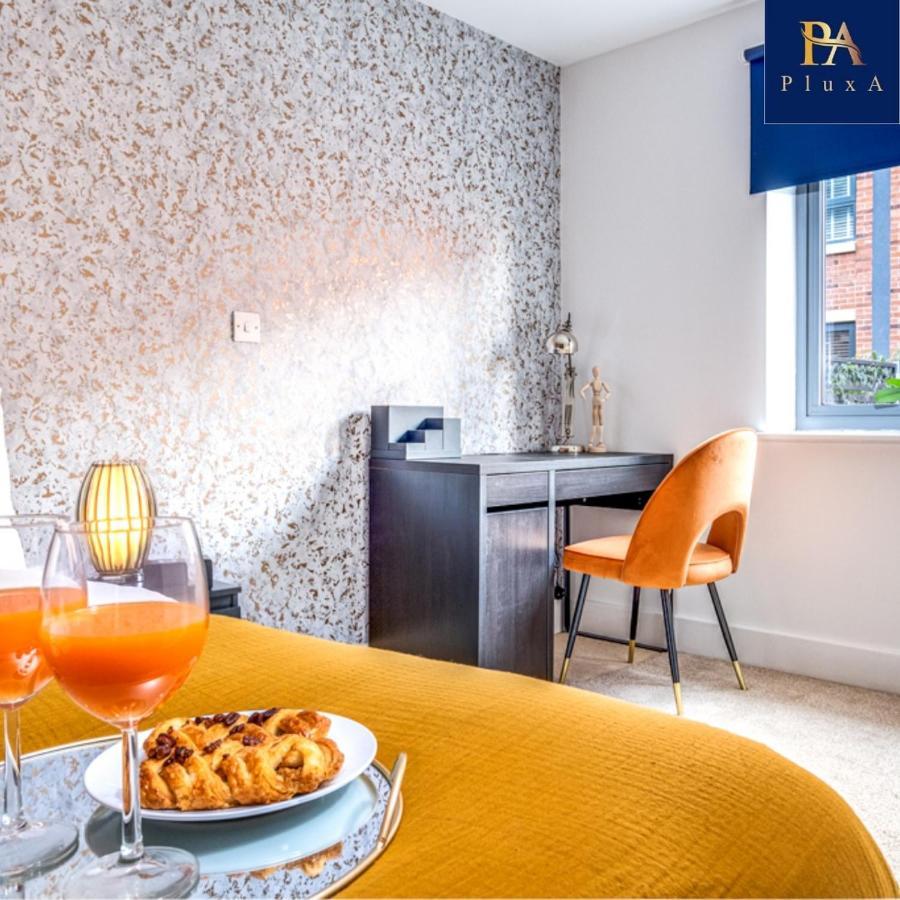 Pluxa Sunstone Deluxe - Spacious Birmingham City Centre Stay Exterior photo